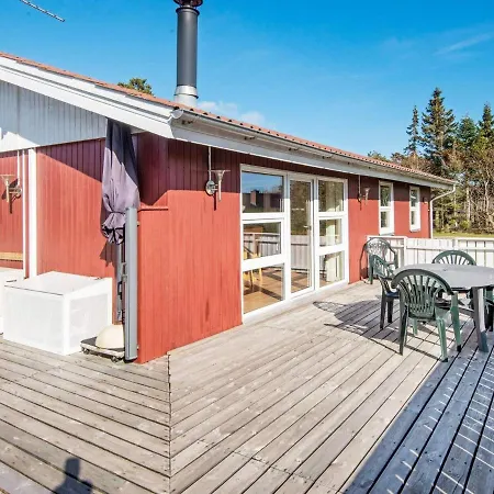 Comfortable Holiday In Skjern With Terrace 펜션